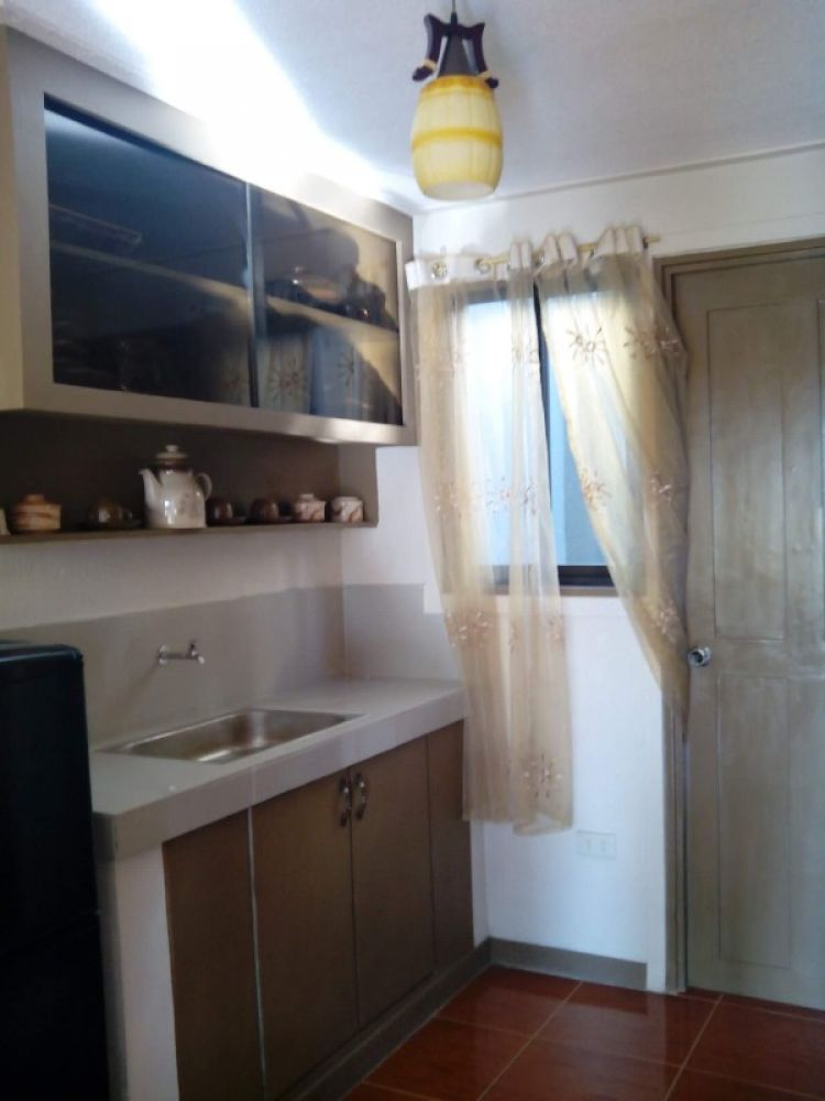3 BEDROOM TOWNHOUSE UNIT IN BAGUMBONG NORTH CALOOCAN Near Caloocan Sports Complex
