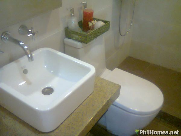 AFFORDABLE CONDO IN MAKATI MINUTES AWAY FROM AYALA  | NO DOWN PAYMENT CONDO