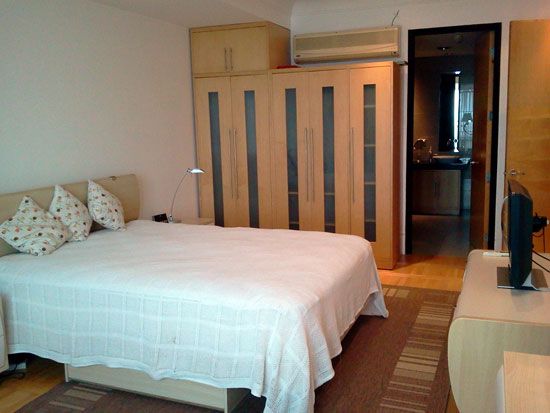 Condo Unit For Rent at One Mckinley Place, The Fort