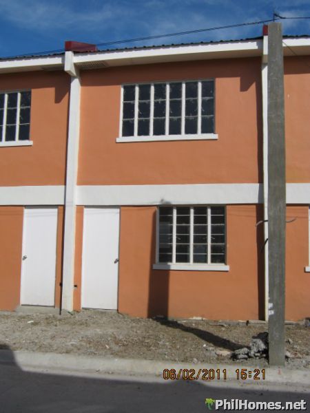 B-new Townhouse RENT2OWN 175K CASHOUT/TERM.LIPAT AGAD!!!  RUSH