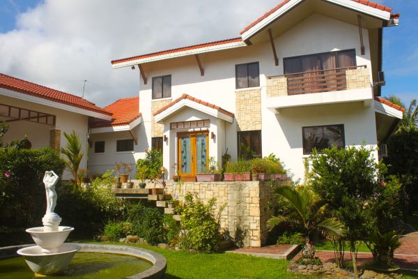 LUXURY VILLA - 15 minutes Tagaytay